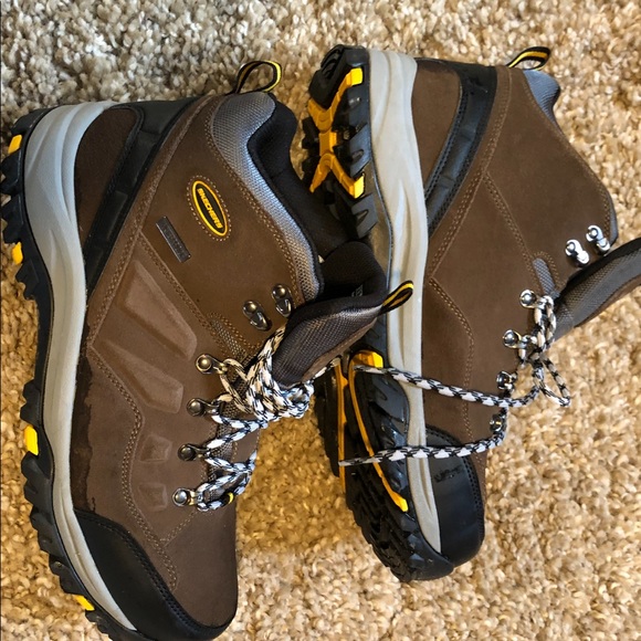 Skechers® Relaxed Fit Relment Pelmo Men's Waterproof Boots - Picture 4 of 7